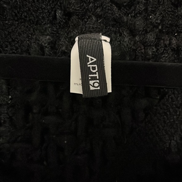 Apt.9 Black Crochet Armless Toggle Shawl - Picture 4 of 5